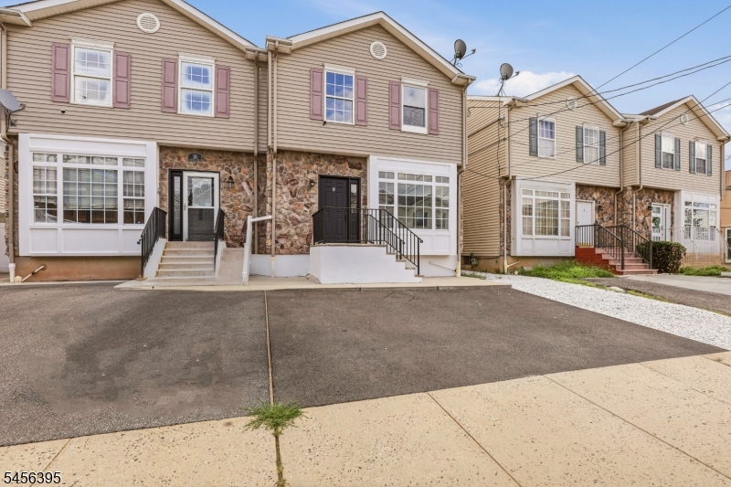 8 Somerset Street Carteret NJ 07008