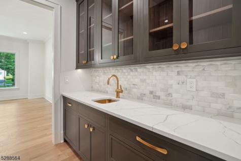 11 Addison Drive Millburn NJ 07078