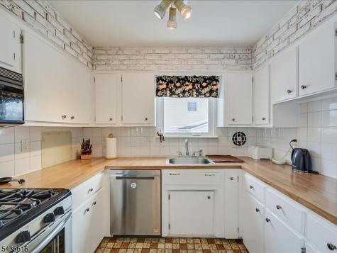 38 Karen Place Edison NJ 08817
