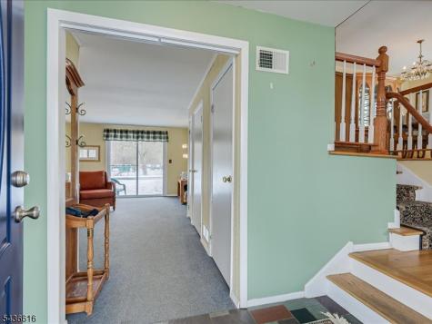 38 Karen Place Edison NJ 08817
