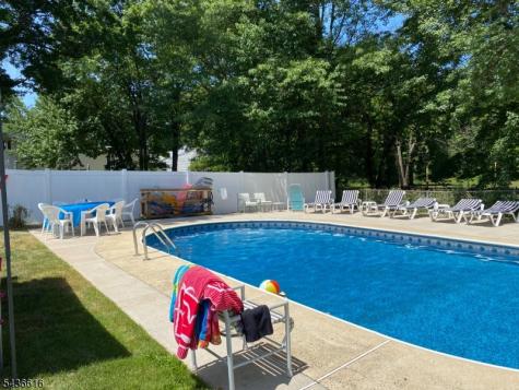38 Karen Place Edison NJ 08817