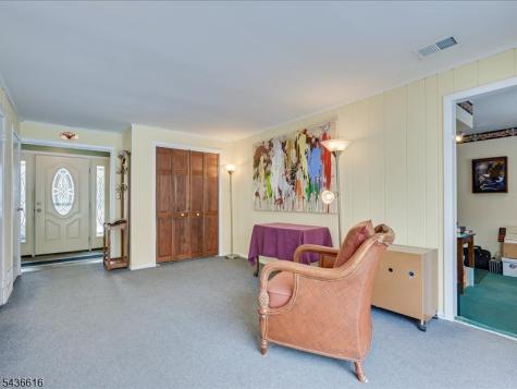 38 Karen Place Edison NJ 08817