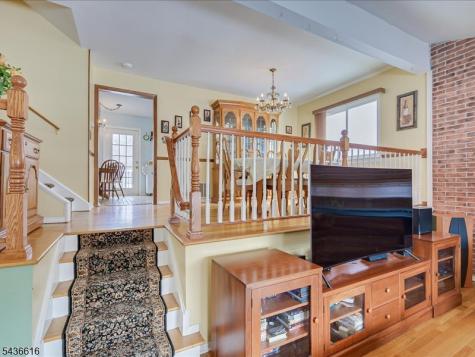 38 Karen Place Edison NJ 08817