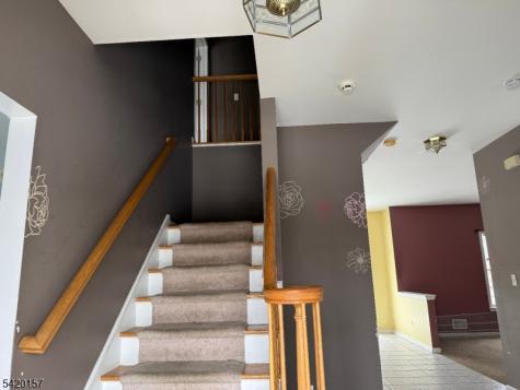39 Canterbury Lane Mansfield NJ 07840