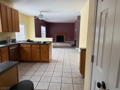 39 Canterbury Lane Mansfield NJ 07840