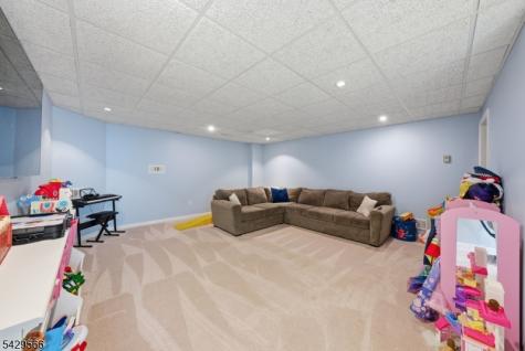 71 Chincopee Road Jefferson NJ 07849