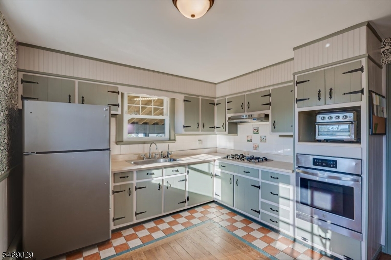 20 William Street Spotswood NJ 08884