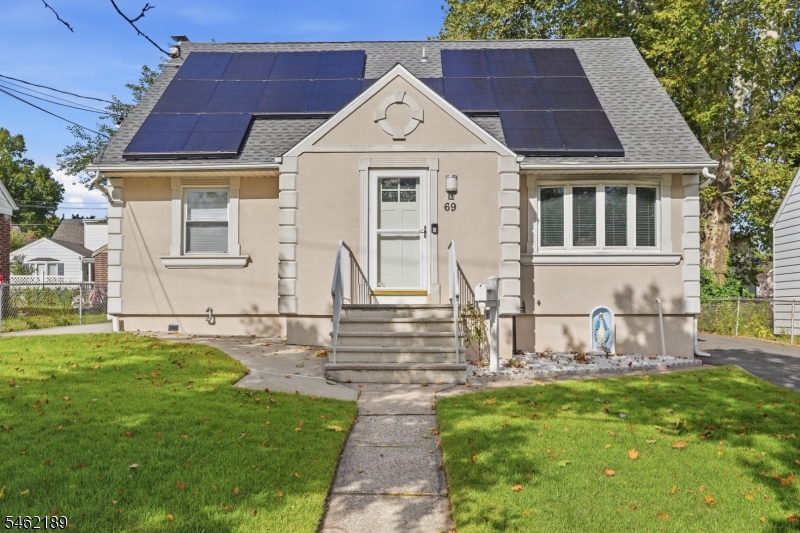 69 Avenue C Lodi NJ 07644