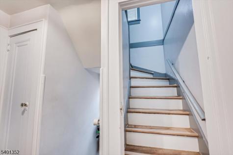 85 Hillcrest Terrace East Orange NJ 07018