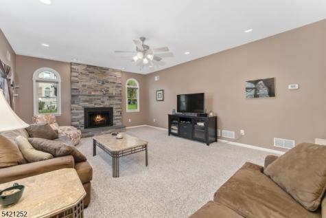 42 Southgate Drive Clinton NJ 08801