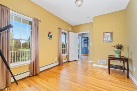 42 Southgate Drive Clinton NJ 08801
