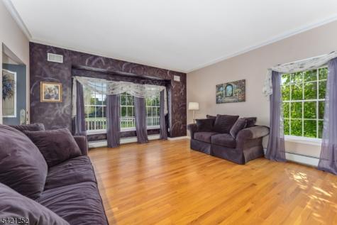 42 Southgate Drive Clinton NJ 08801