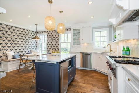 11 Huron Drive Chatham NJ 07928