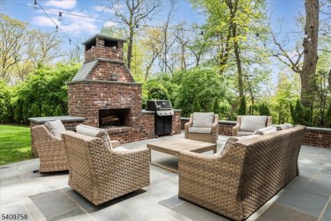 11 Huron Drive Chatham NJ 07928