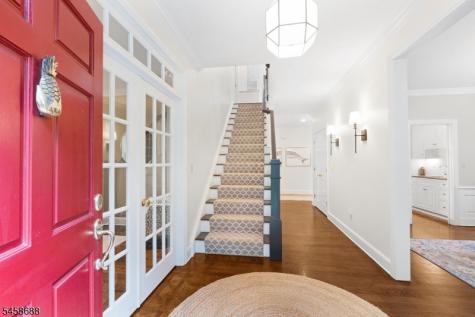 7 Red Oak Row Chester NJ 07930
