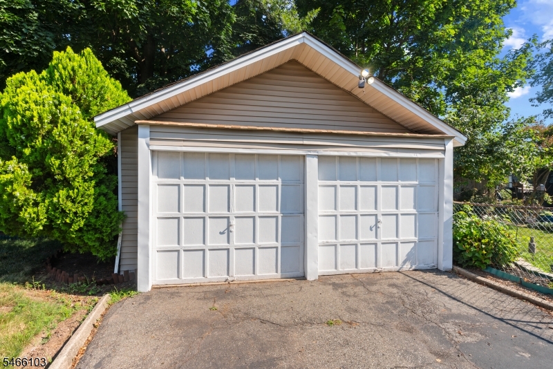 19 Ashwood Terrace West Orange NJ 07052