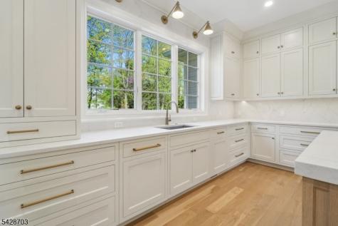 6 Benson Court Millburn NJ 07078
