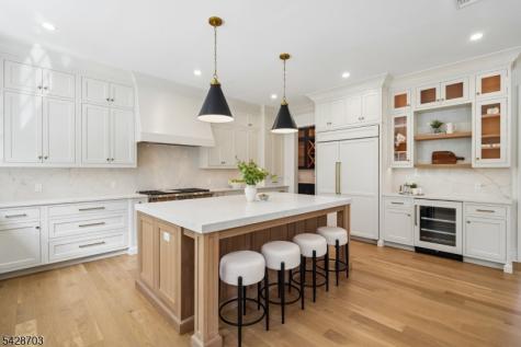 6 Benson Court Millburn NJ 07078