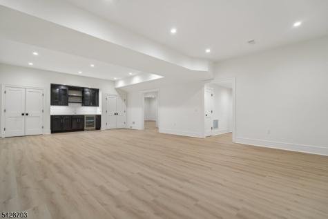 6 Benson Court Millburn NJ 07078
