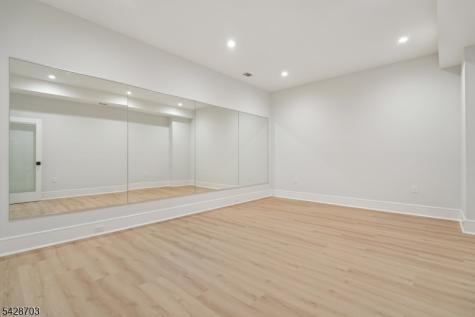 6 Benson Court Millburn NJ 07078