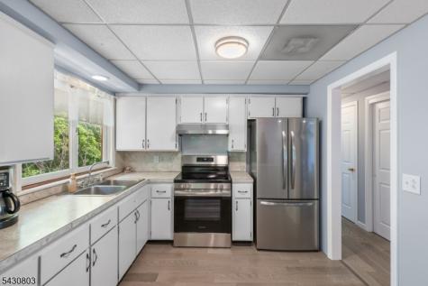23 Sterling Street Franklin NJ 07416