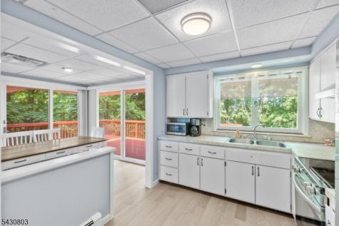 23 Sterling Street Franklin NJ 07416