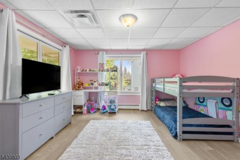 23 Sterling Street Franklin NJ 07416