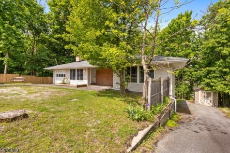 23 Sterling Street Franklin NJ 07416
