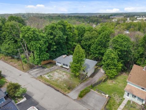 23 Sterling Street Franklin NJ 07416