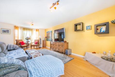 13 Witherwood Drive Hardyston NJ 07419
