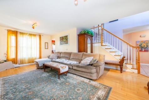 13 Witherwood Drive Hardyston NJ 07419