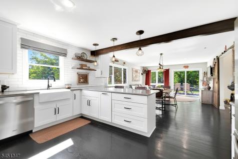 11 Tara Way Franklin NJ 08867