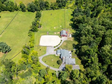 11 Tara Way Franklin NJ 08867