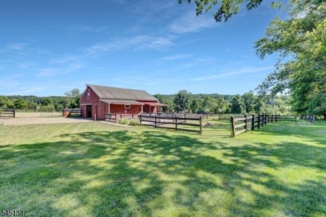 11 Tara Way Franklin NJ 08867