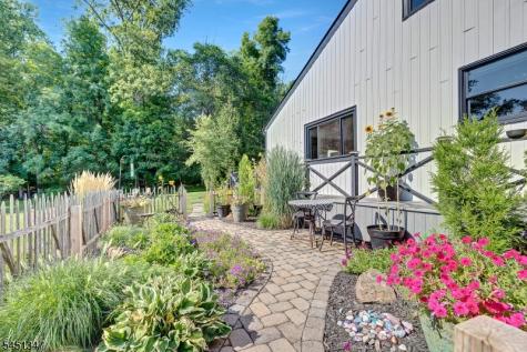 11 Tara Way Franklin NJ 08867