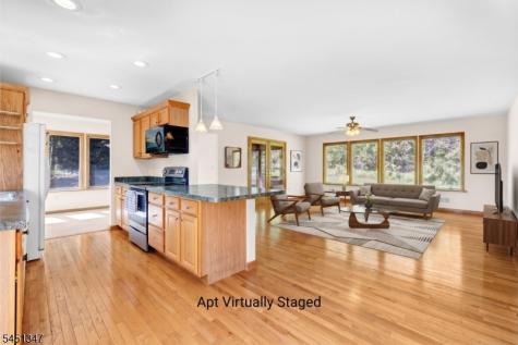 11 Tara Way Franklin NJ 08867