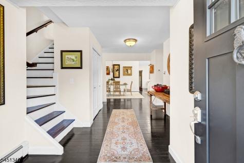 11 Tara Way Franklin NJ 08867