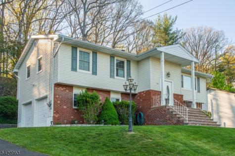 53 N Hillside Avenue Roxbury NJ 07847