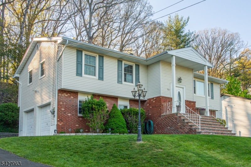 53 N Hillside Avenue Roxbury NJ 07847