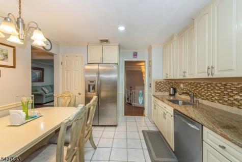 53 N Hillside Avenue Roxbury NJ 07847