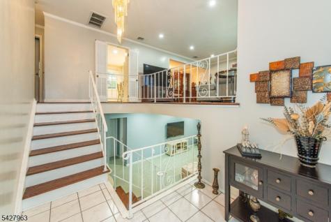 53 N Hillside Avenue Roxbury NJ 07847
