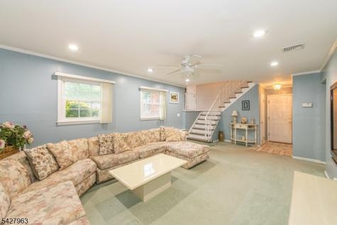 53 N Hillside Avenue Roxbury NJ 07847