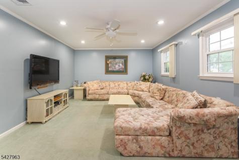 53 N Hillside Avenue Roxbury NJ 07847