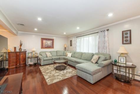 53 N Hillside Avenue Roxbury NJ 07847