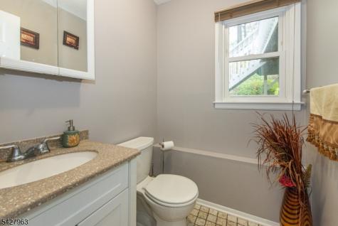 53 N Hillside Avenue Roxbury NJ 07847