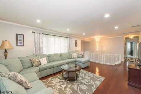 53 N Hillside Avenue Roxbury NJ 07847