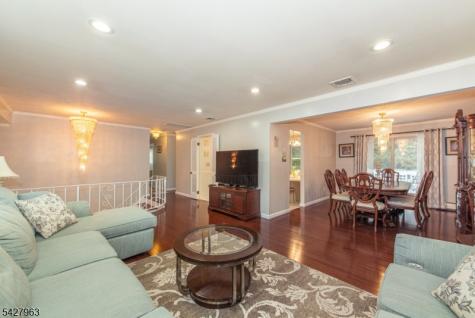53 N Hillside Avenue Roxbury NJ 07847