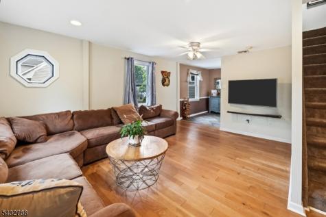 72 Forest Avenue Hawthorne NJ 07506