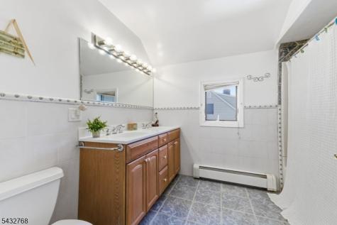 72 Forest Avenue Hawthorne NJ 07506