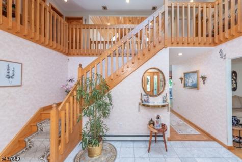 13 Fox Run North Caldwell NJ 07006